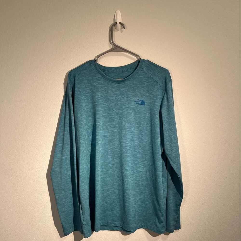 North Face Teal Wicked Workout Shirt Size Large Men’s